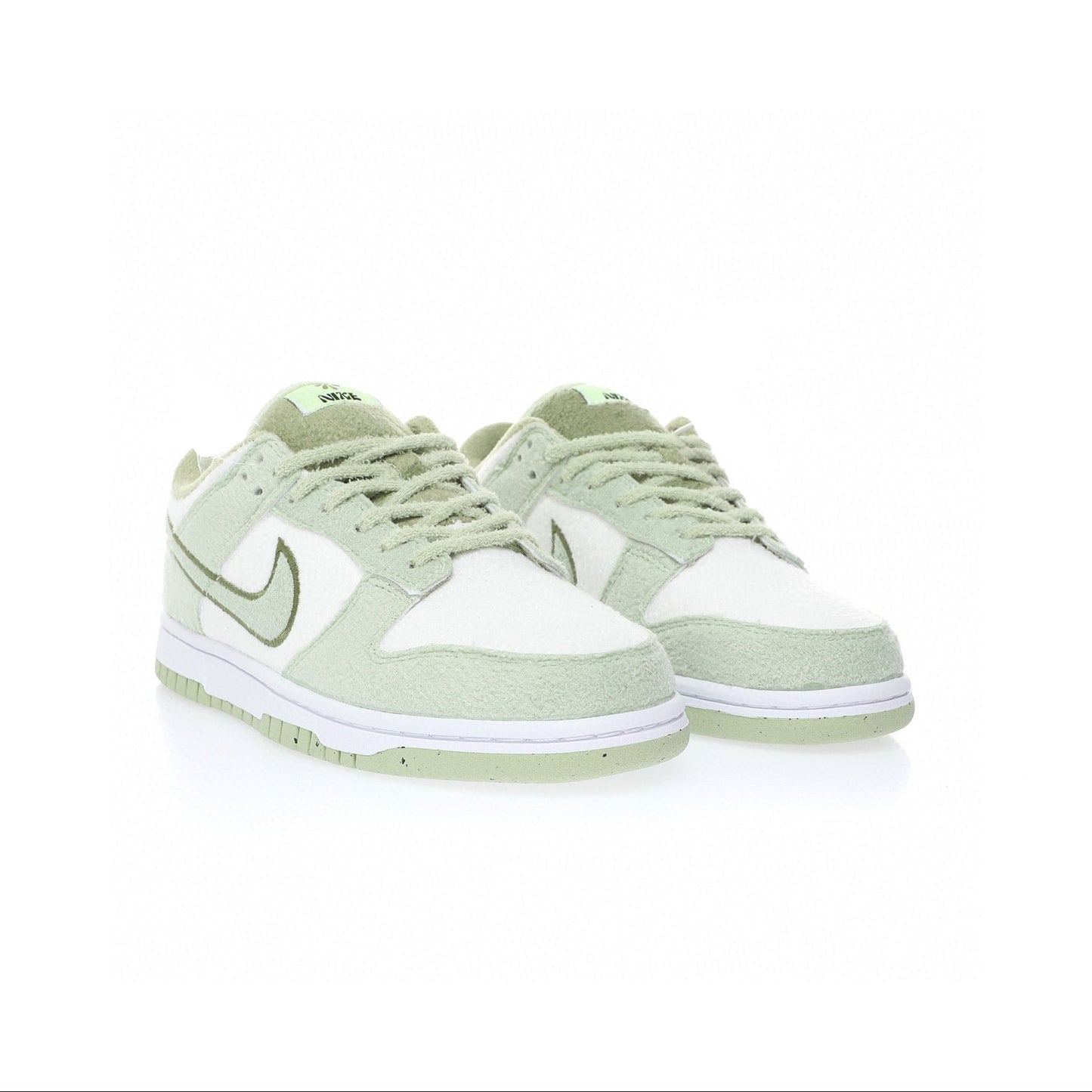 Nike Dunk Low SE Fleece Green