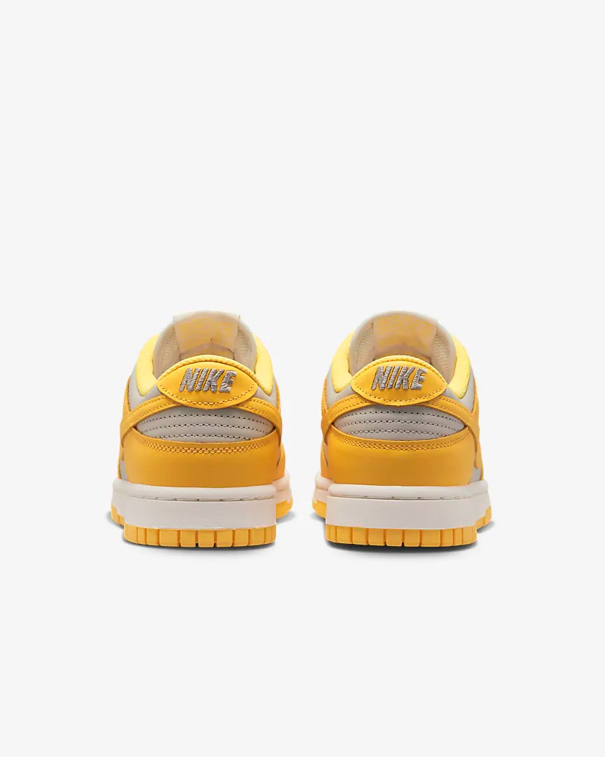 NIKE dunk low citron pulse