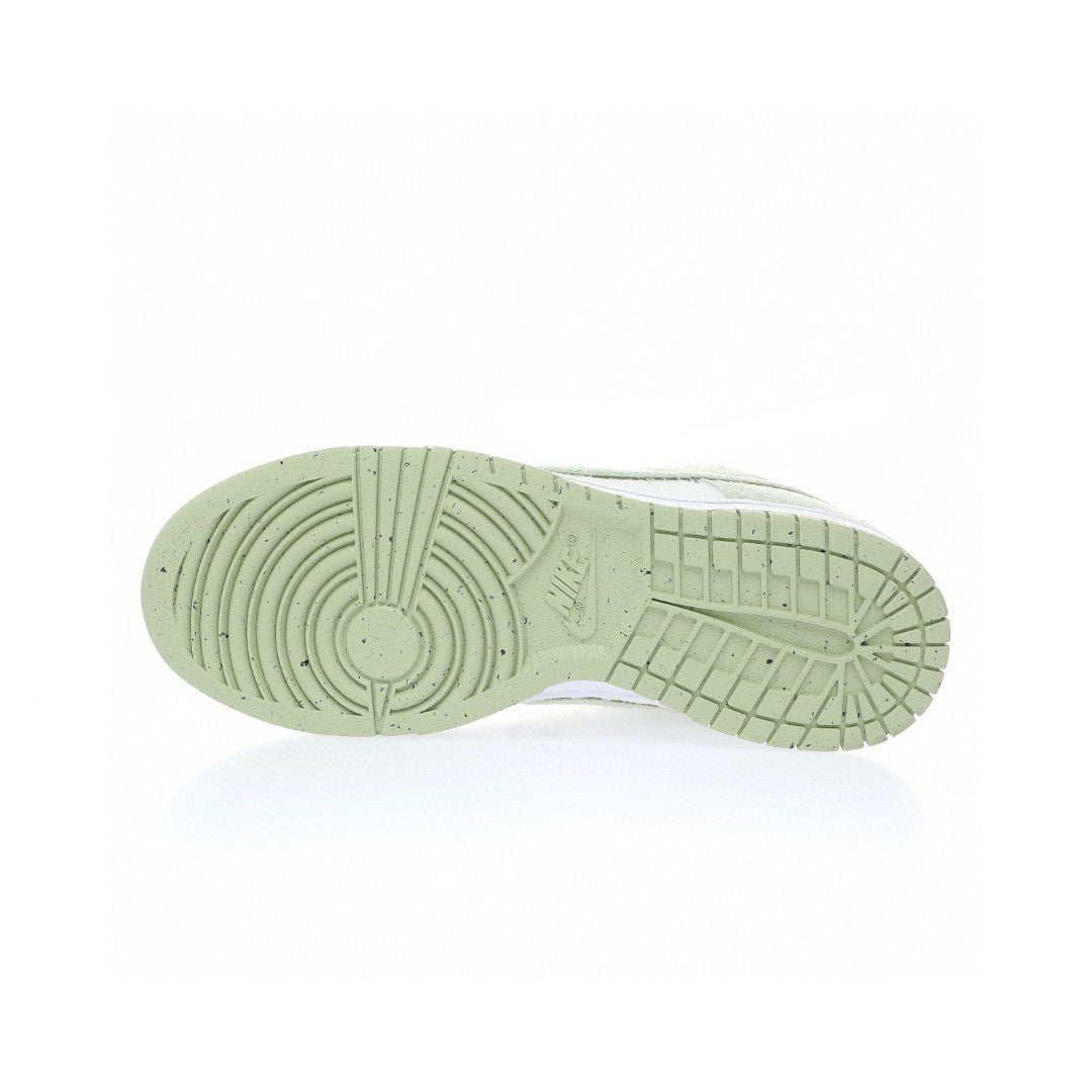 Nike Dunk Low SE Fleece Green