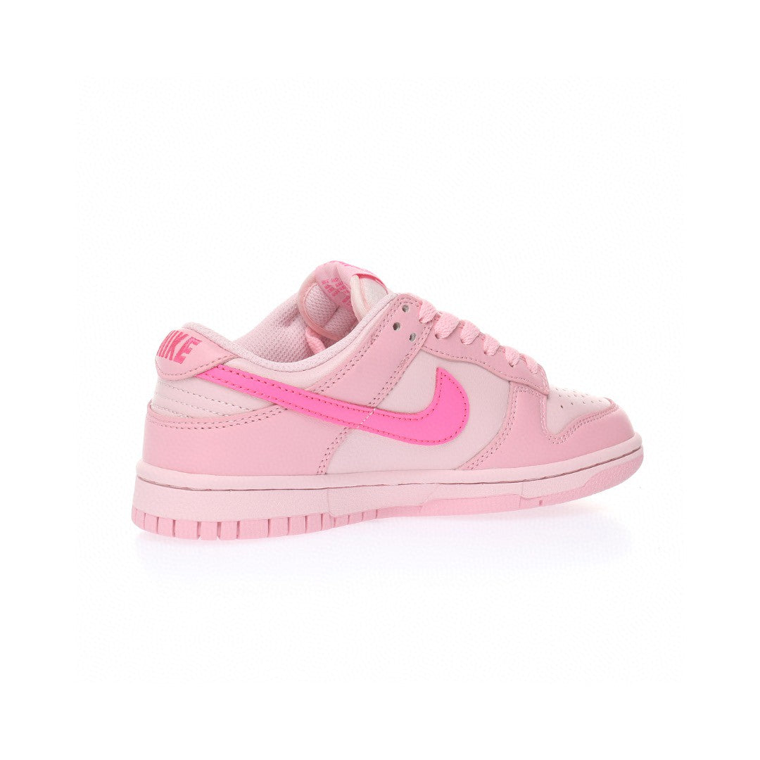 Nike Dunk Low Triple Pink