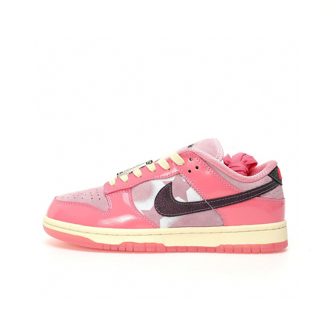 Nike Dunk Low LX Barbie