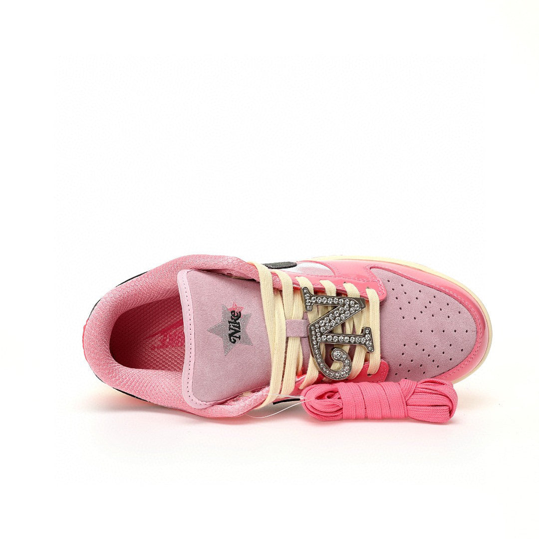 Nike Dunk Low LX Barbie